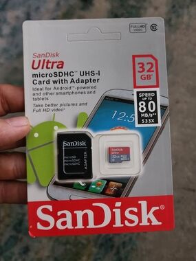 SanDisk MicroSD 32GB Memory Card with Adapter - Black & Red